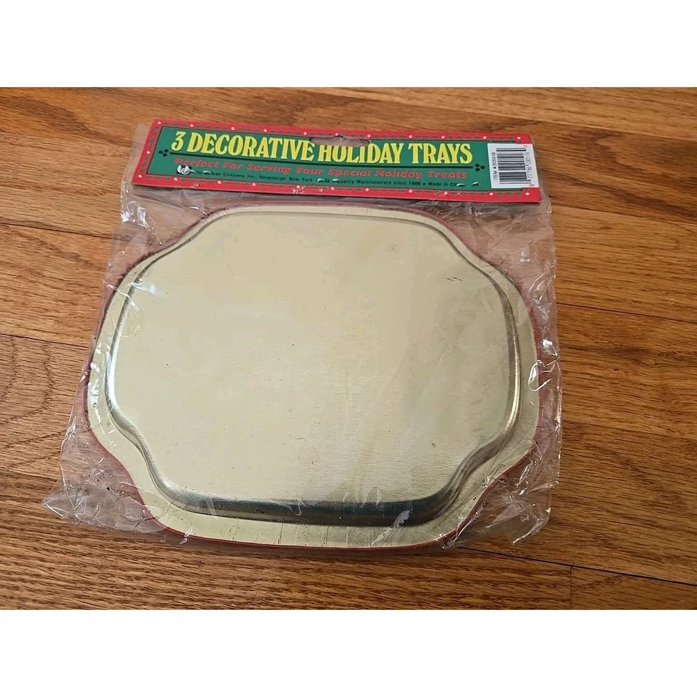 Vintage Ullman 3 Decorative‎ Metal Holiday Christmas Trays Decorative Poinsettia